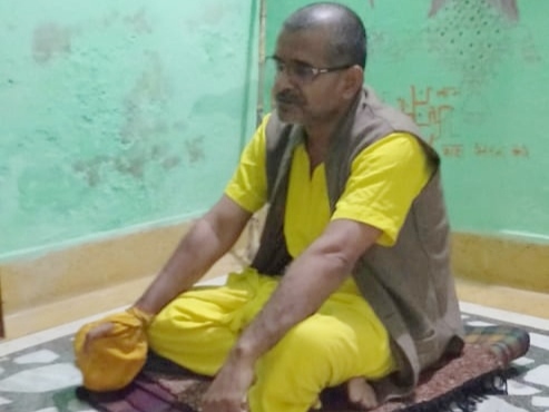 दतिया धाम: साधना में लीन हुए सत्य साधक गुरुजी , भक्तजनों को दी नवरात्र की शुभकामनाएं